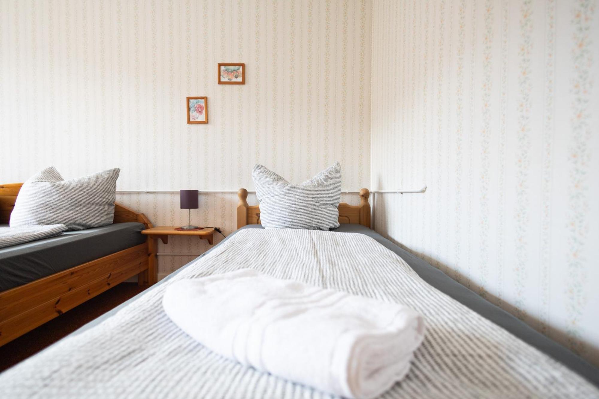 Apartmenthaus Am Waldrand- Kueche - Fruehstueck - Balkon Wildemann Εξωτερικό φωτογραφία