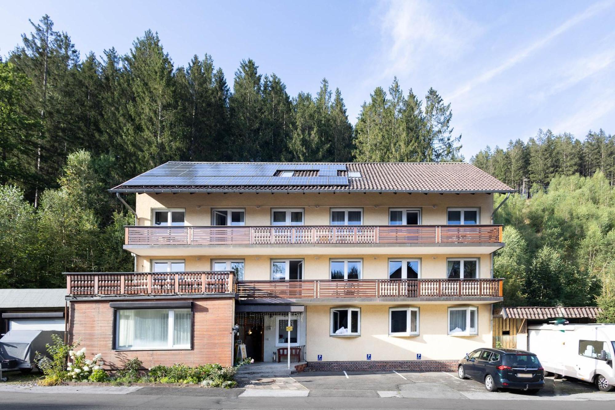 Apartmenthaus Am Waldrand- Kueche - Fruehstueck - Balkon Wildemann Εξωτερικό φωτογραφία
